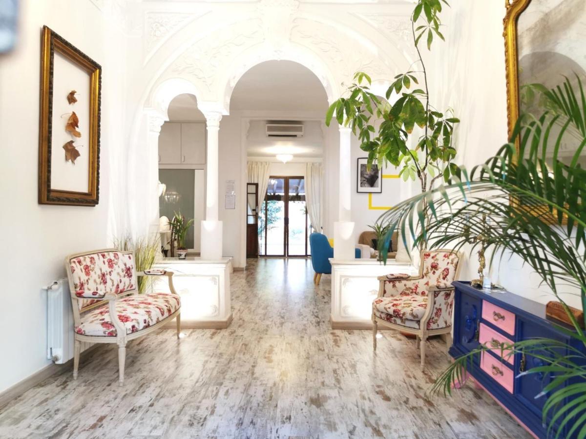 Portrait Boutique Guesthouse Valenza Esterno foto