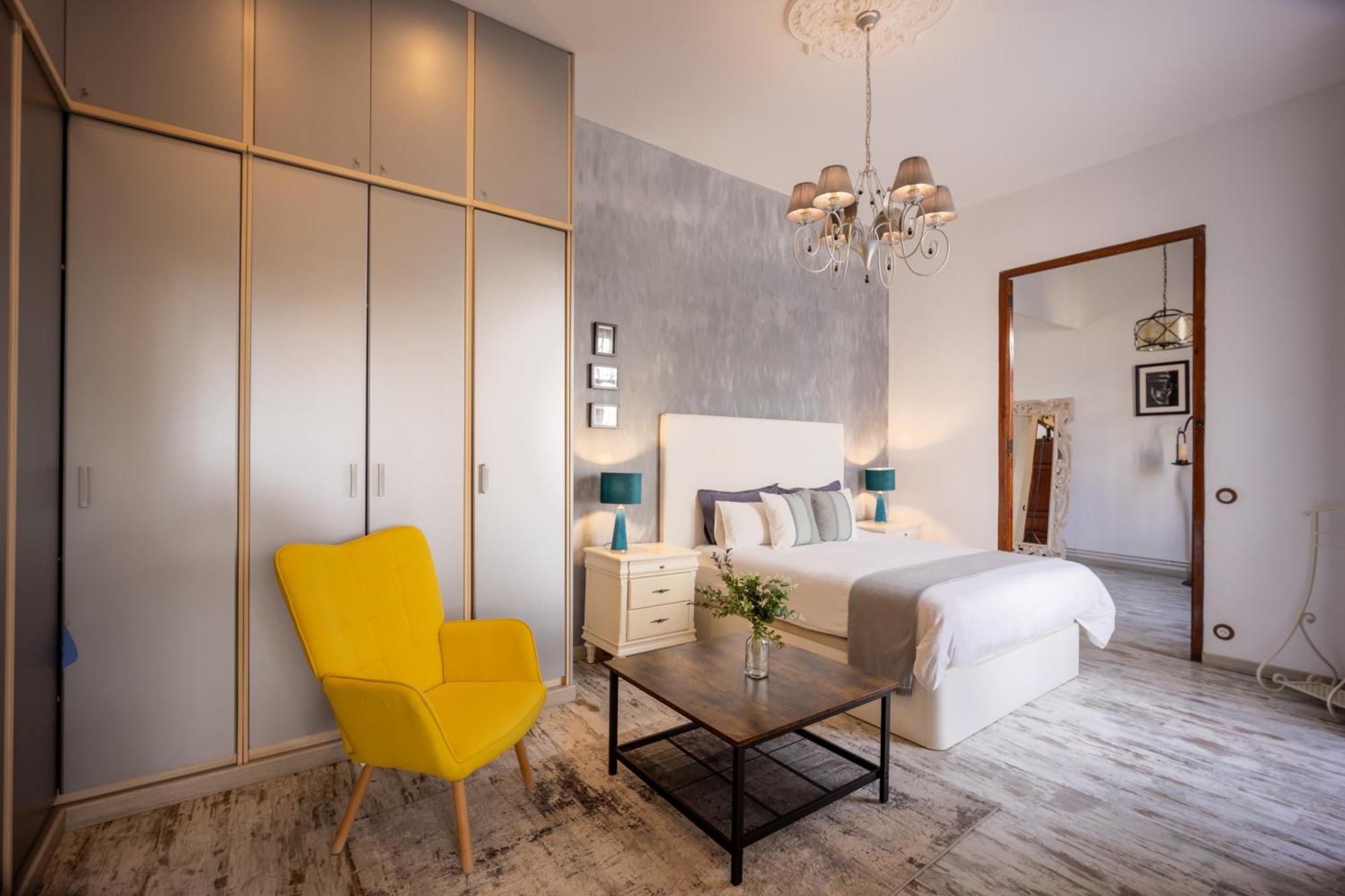 Portrait Boutique Guesthouse Valenza Esterno foto