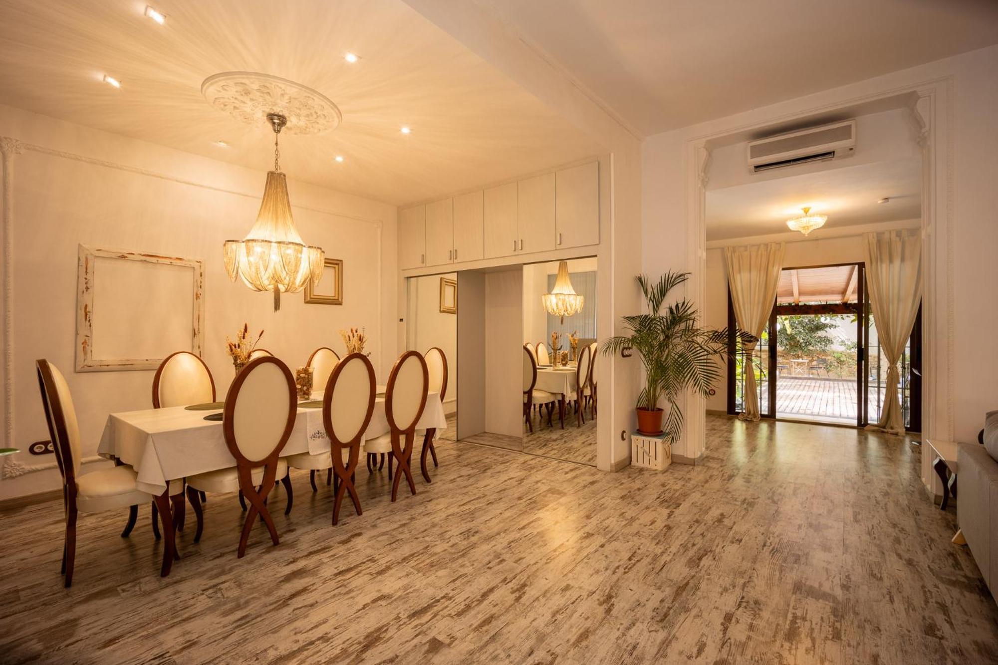 Portrait Boutique Guesthouse Valenza Esterno foto